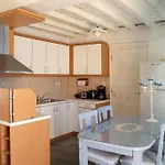 Kamara Apartment *